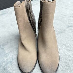 Elegant Beige Ankle Booties